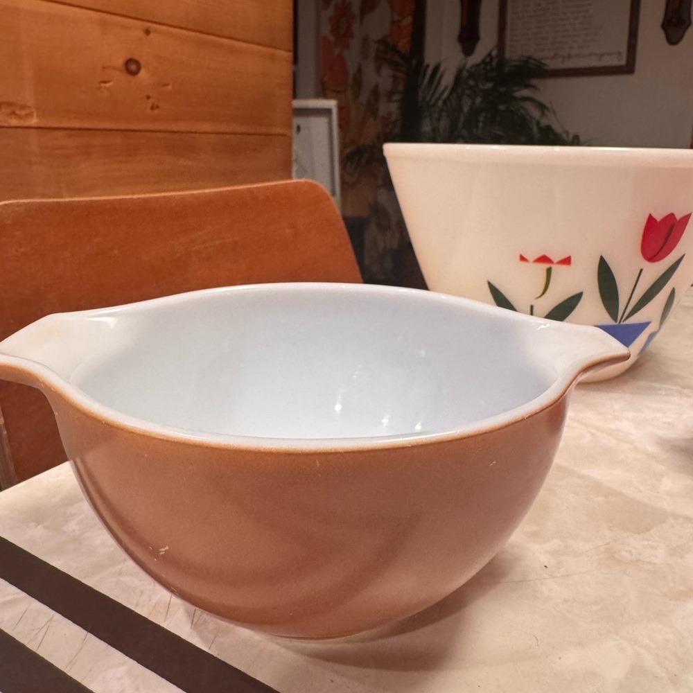 Pyrex Vintage Brown Mixing Bowl